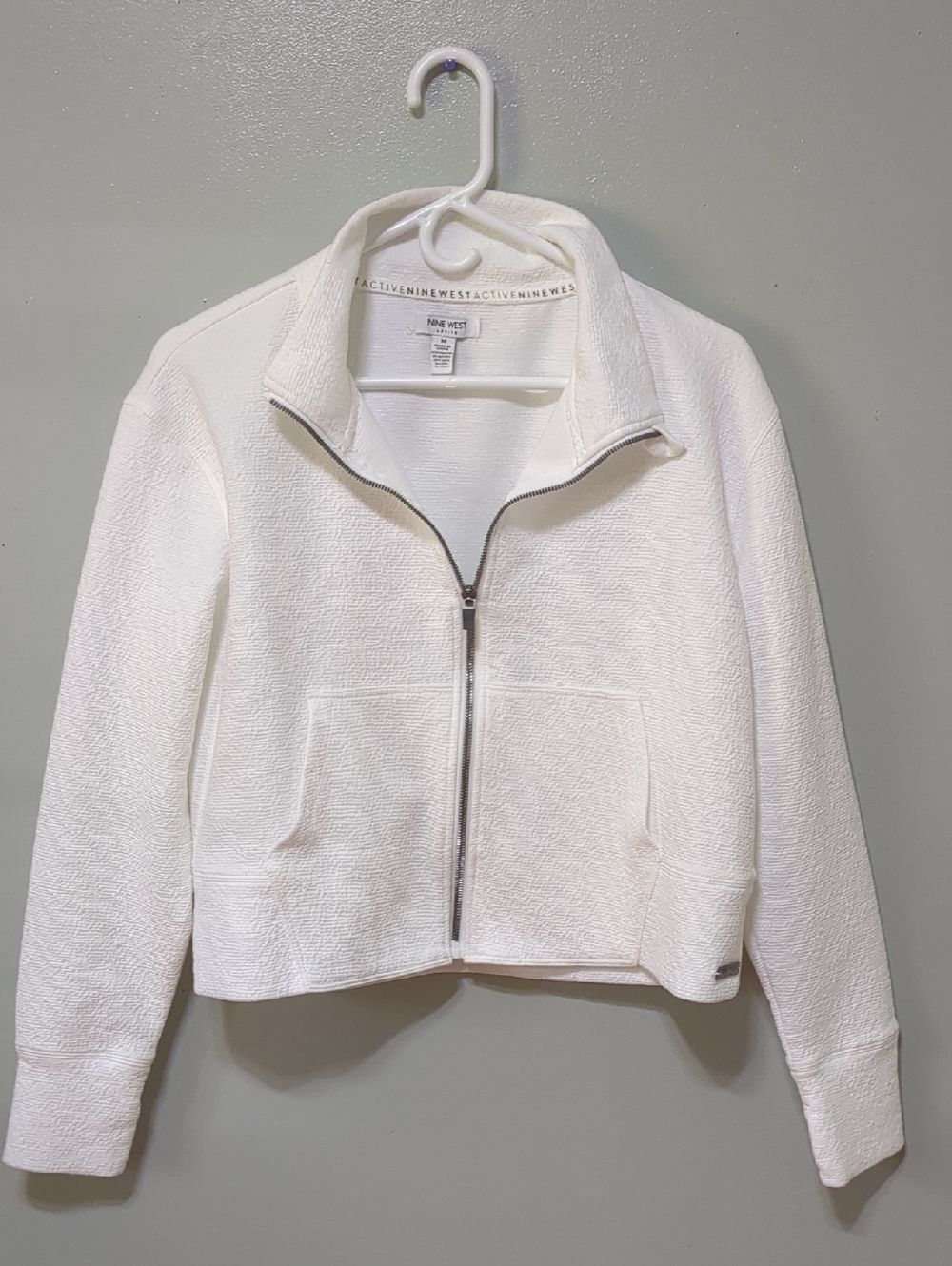 Nine West Active White Textured Full Zip Cropped Jacket Sweatshirt